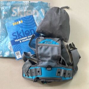 Sklon Ski and Snowboard Harness Trainer for Kids